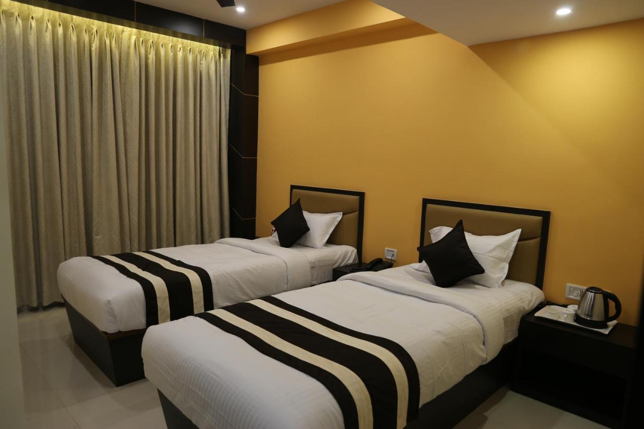 Hotel Ds International Jamshedpur Exteriör bild